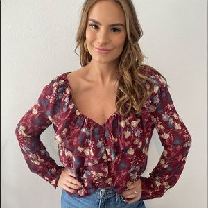 Floral/ruffle V neck top! Never worn